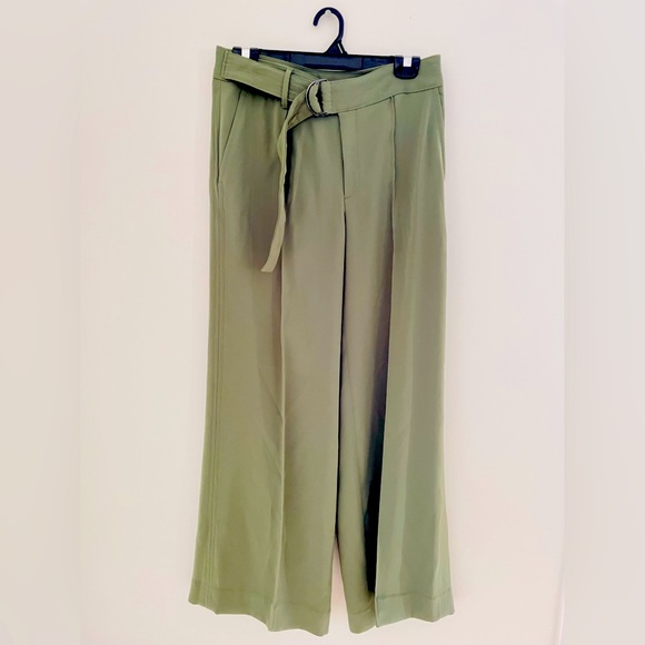 Banana Republic Wide-Leg Pants - Picture 1 of 4